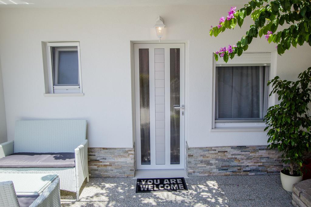 Luxury Studio Apartment White Sensation Vodice Zewnętrze zdjęcie