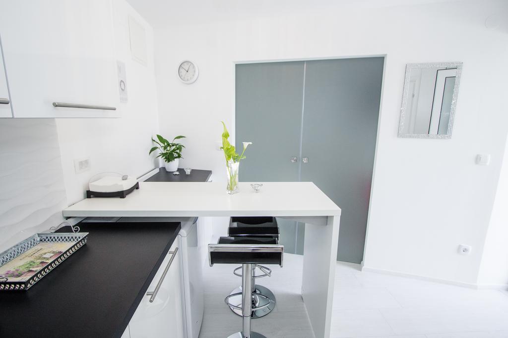 Luxury Studio Apartment White Sensation Vodice Zewnętrze zdjęcie